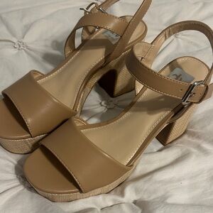 DV by Dolce Vita Tan Platform Sandals